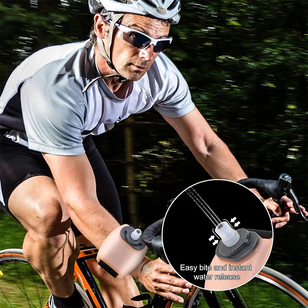 1PCS Wrist Water Bottle, Wearable HandsFree Silicone 200 ml Running Water Bottle,  Portable Cycling Marathon Rock Climbing Sport